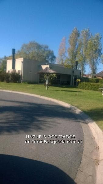 Casa en Country en Venta — foto 1