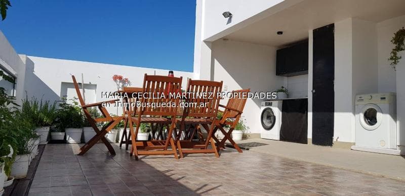 Triplex en Alquiler — foto 1