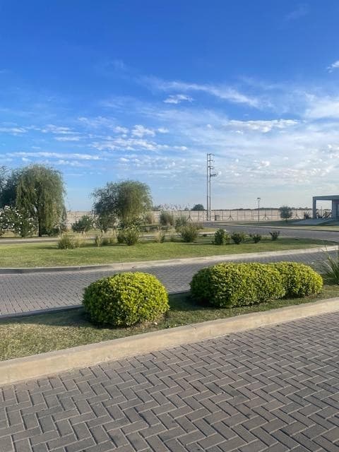 Lote en Country en Venta — foto 1