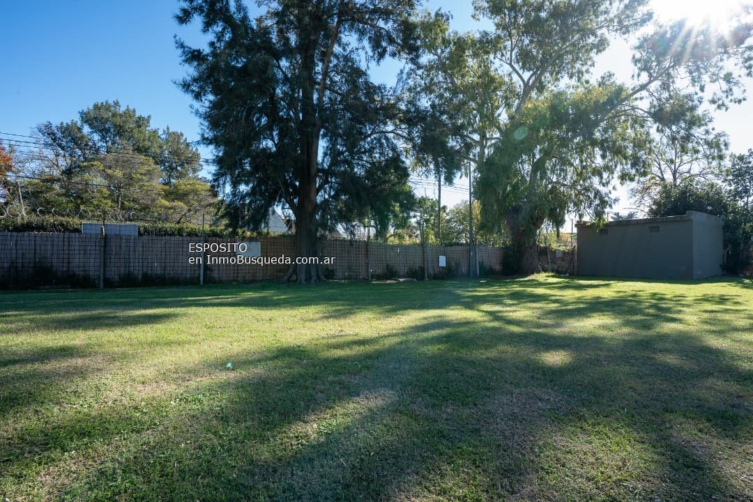 Lote en Country en Venta — foto 1
