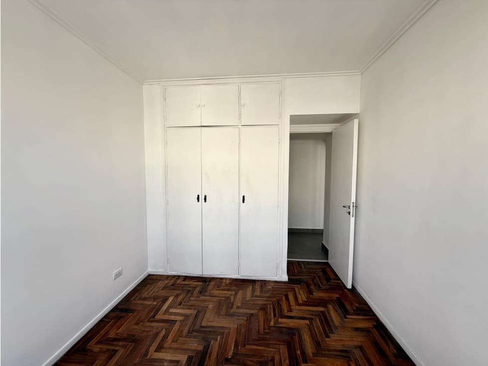 2 AMBIENTES PLAZA COLÓN CON BALCÓN FRANCÉS TUCUMÁN 2600 — foto 1