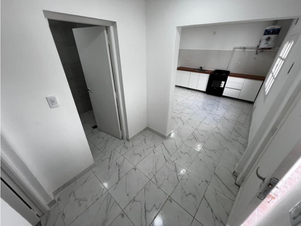 PH 2 AMBIENTES RECICLADO CON PATIO PROPIO José Hernández 200 — foto 6
