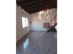 Alquilo departamento en Merlo Norte primer piso