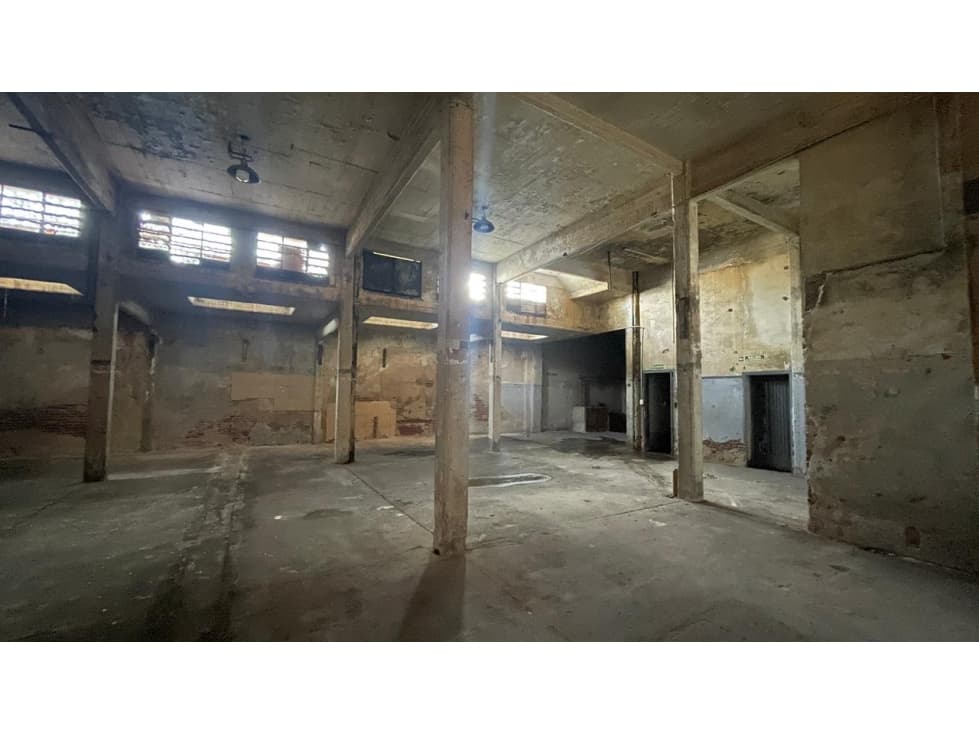 Deposito + galpon — foto 4