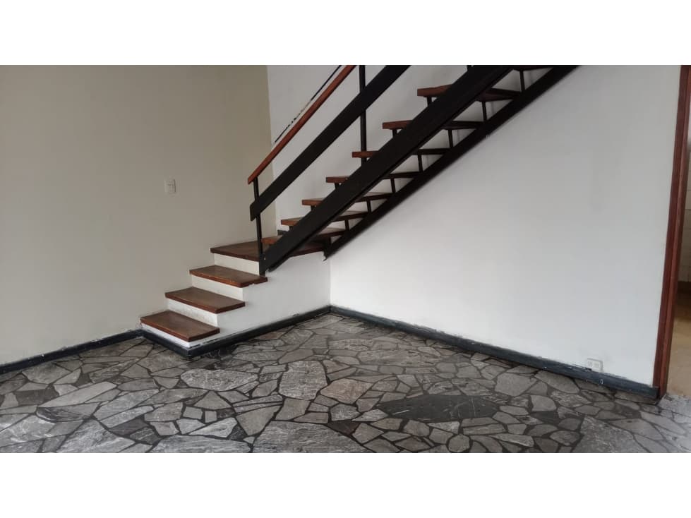 Vivienda ideal para comercio en alquiler - Luján de Cuyo — foto 2