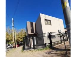 HERMOSA CASA MINIMALISTA EN VENTA. ITUZAINGO NORTE