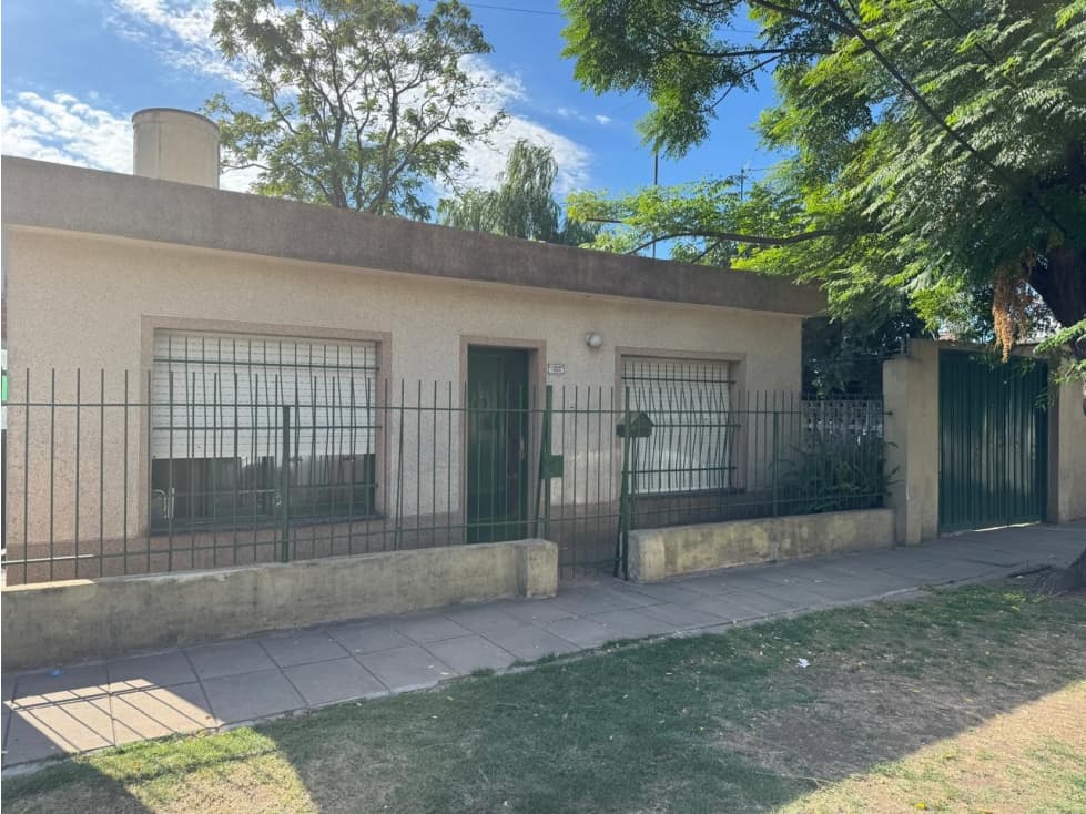 CASA AMERICANA EN VENTA. ITUZAINGO NORTE — foto 1