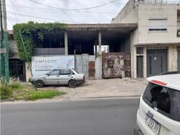 IMPORTANTE LOSA CON DOS LOCALES A TERMINAR EN VENTA. SOBRE J M PAZ
