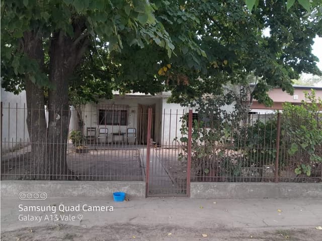 CASA EN BARRIO LAS MANDARINAS
