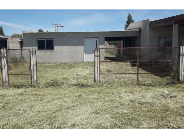 Casa en venta a terminar en Jeppener (Barrio Los Charas)