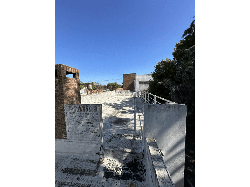 IMPORTANTE CASA CENTRICA!!! en Brandsen — foto 4