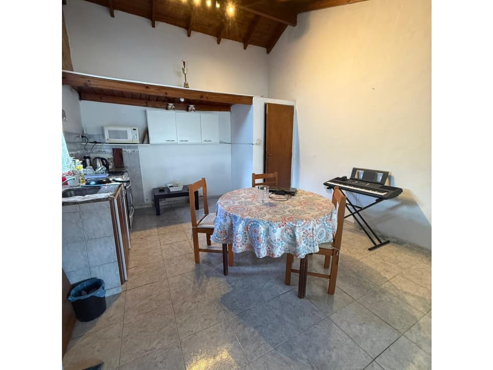 Casa con departamento sobre Diagonal Copernico — foto 4