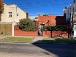 VENTA B° ALBERDI/CASA A RECICLAR/ A 200 MTS SHOPPING PORTAL ROSARIO