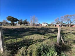 LATORRE PROP VENDE LOTE EN ESQUINA EN B° LAS DALIAS