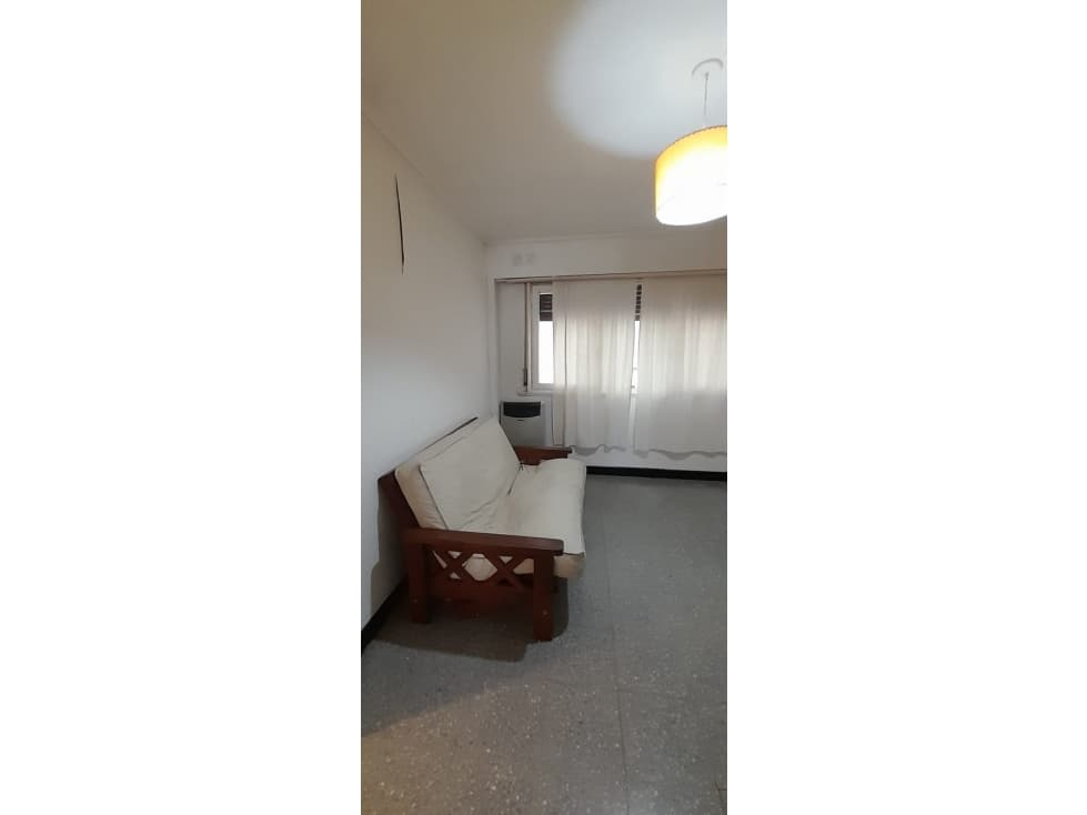 DEPTO 2 AMBIENTES SOBRE AV COLON Y SANTA FE — foto 1