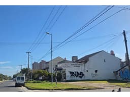 Venta Lote en esquina sore Avenida Carlos Tejedor