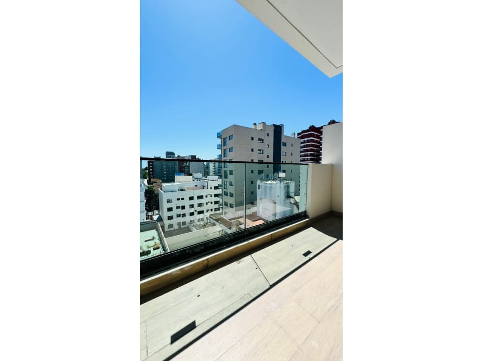 Venta Semipiso 2 ambientes con cochera. Playa Grande — foto 4
