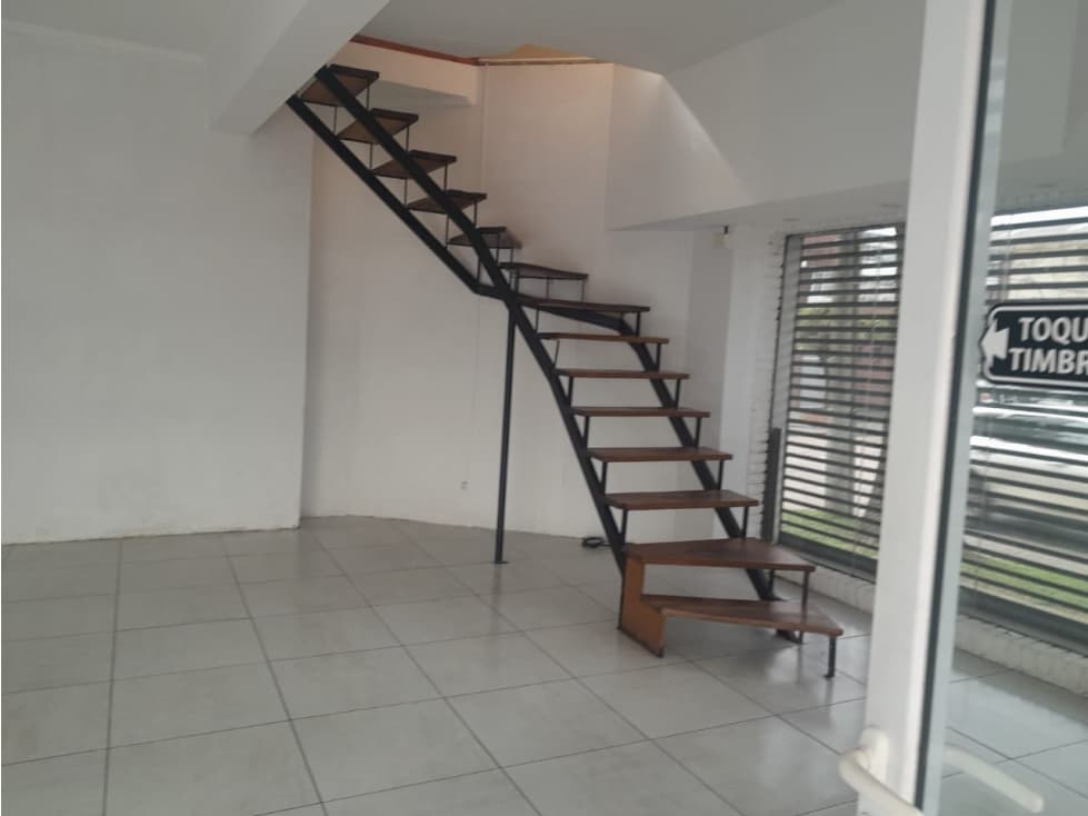 alquiler local comercial Juan B. Justo — foto 2