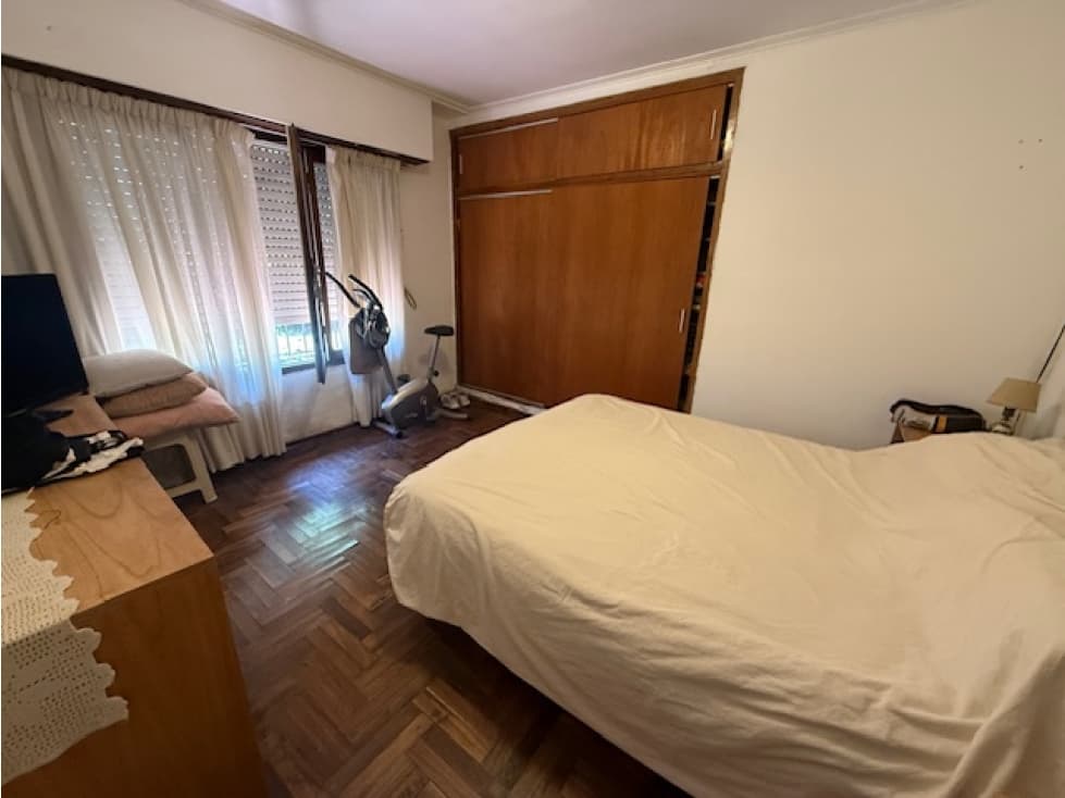 Chalet 4 ambientes en Venta - Todo en Esquina — foto 5