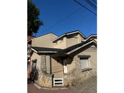 CHALET DE 4 AMBIENTES - OLAZABAL Y MAIPU - BARRIO POMPEYA