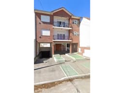 VENTA DTO 3 AMB. 1er PISO CON COCHERA Z/VILLA PRIMERA CON RENTA