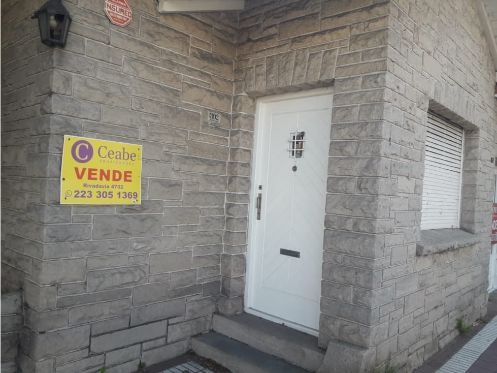 VENTA CHALET 3 AMB. RIVADAVIA ESQ. OLAZABAL — foto 1