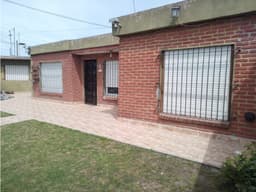 VENTA CASA 5 AMB. GGE RECICL. PQUE, GOÑI 900 APTA CREDITO HIPOTECARIO