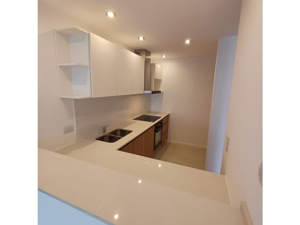 3 AMB. SEMI PISO CON COCHERA Y BAULERA. — foto 4