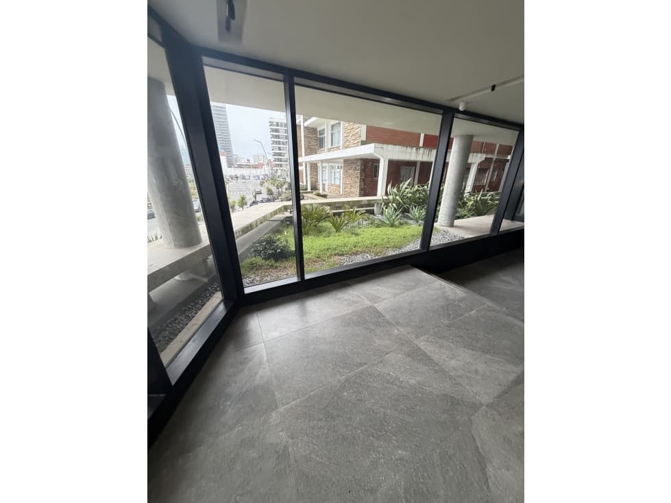DEPARTAMENTO DE CATEGORÍA- Varese — foto 3