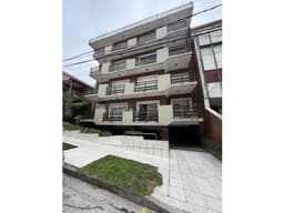 Departamento 3 amb. Zona Varese