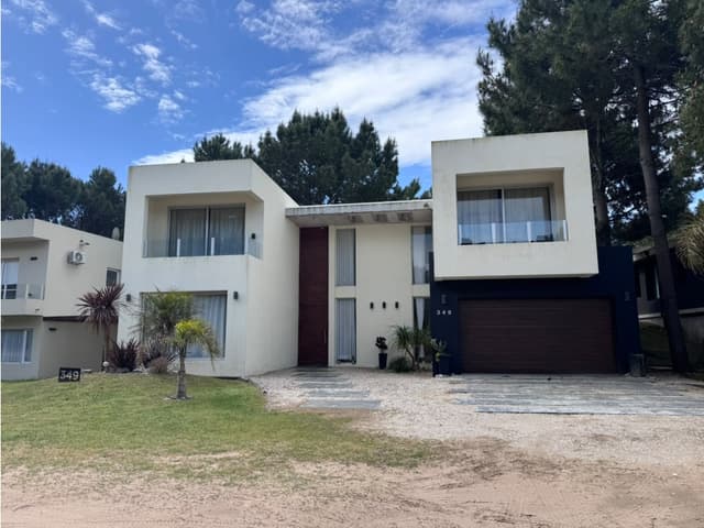 Casa Venta Costa Esmeralda Golf II Lote 349 5 Dormitorios Pileta