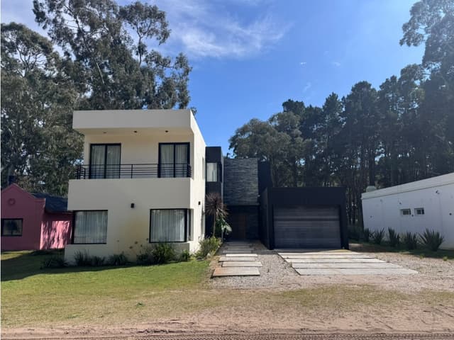 Casa Venta Costa Esmeralda Deportivo L447 280m2 6 Dorm Piscina