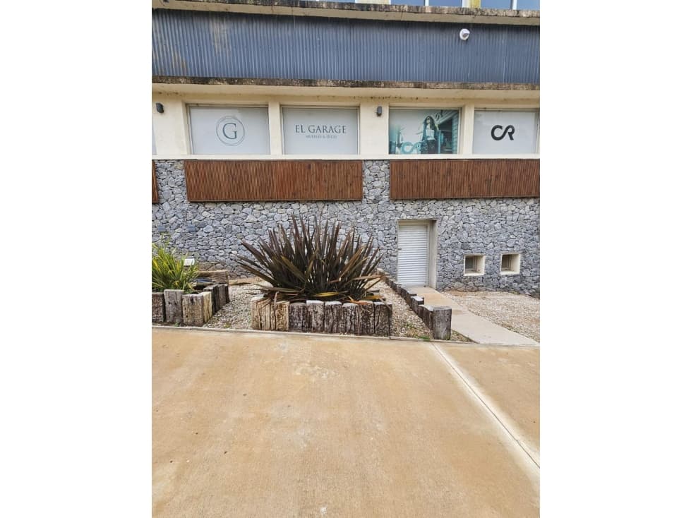 Local 30 - Paseo Comercial Costa Esmeralda Bolkovic — foto 4