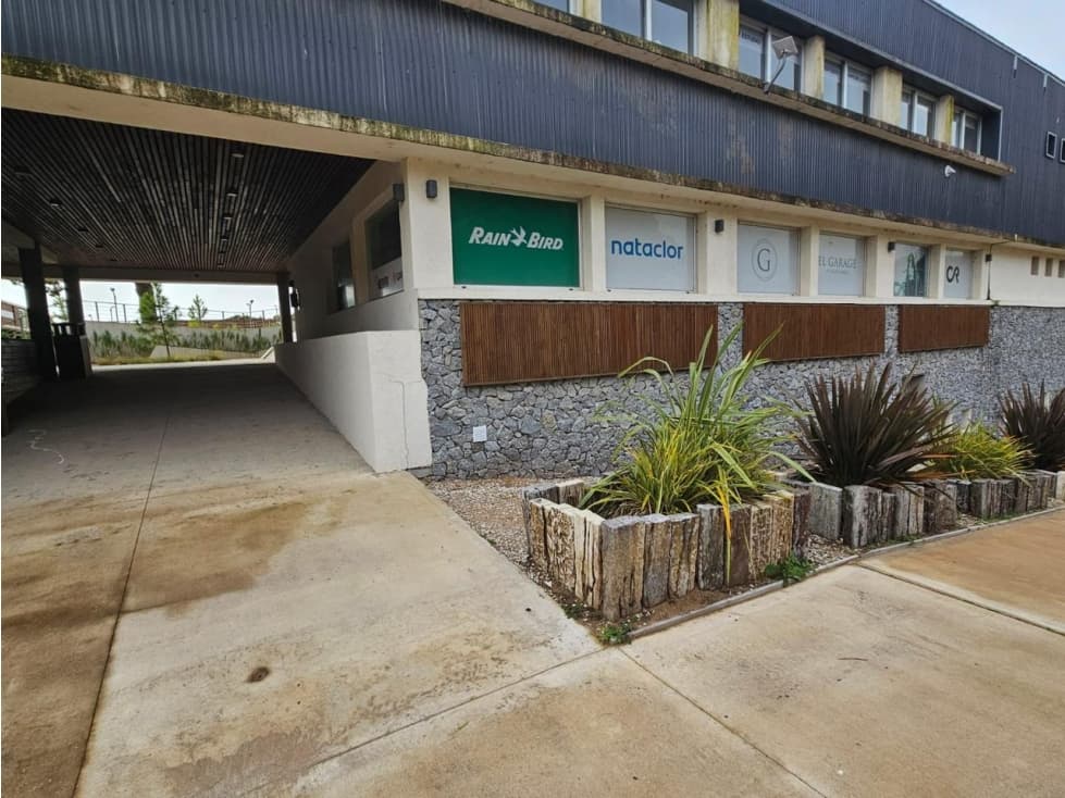 Local 30 - Paseo Comercial Costa Esmeralda Bolkovic — foto 6
