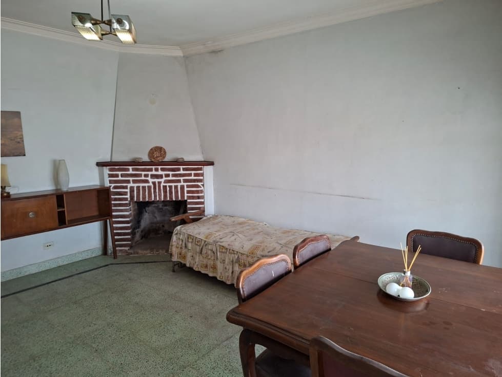MOGOTES; P/ ARREGLAR. CHALET 3 AMBIENTES C/ DEPENDENCIA . — foto 4