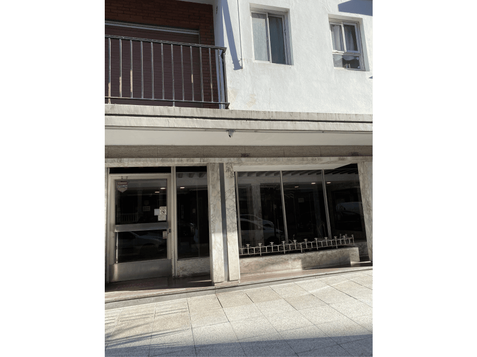 Ambiente externo con balcón — foto 2