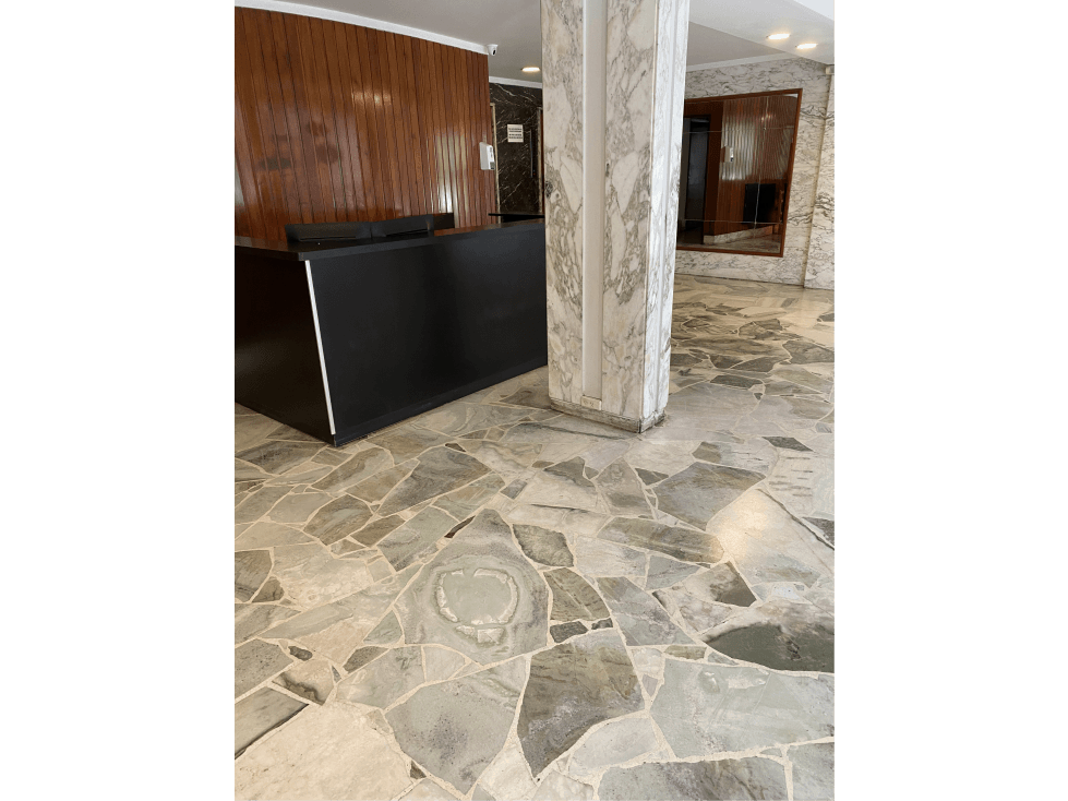 Ambiente externo con balcón — foto 3