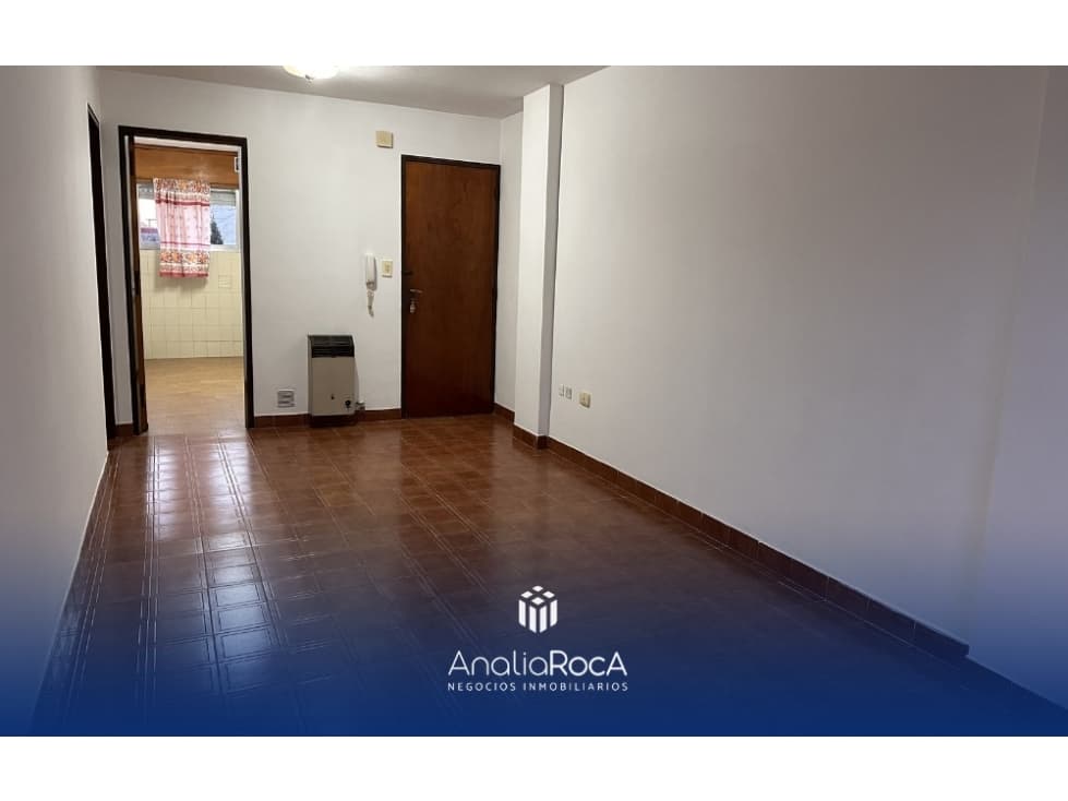 Alquiler Anual Departamentos de dos Dormitorios Céntrico — foto 2