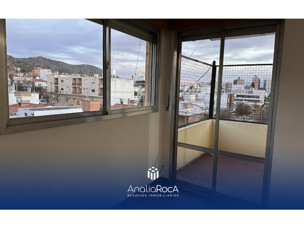 Alquiler Anual Departamentos de dos Dormitorios Céntrico — foto 3