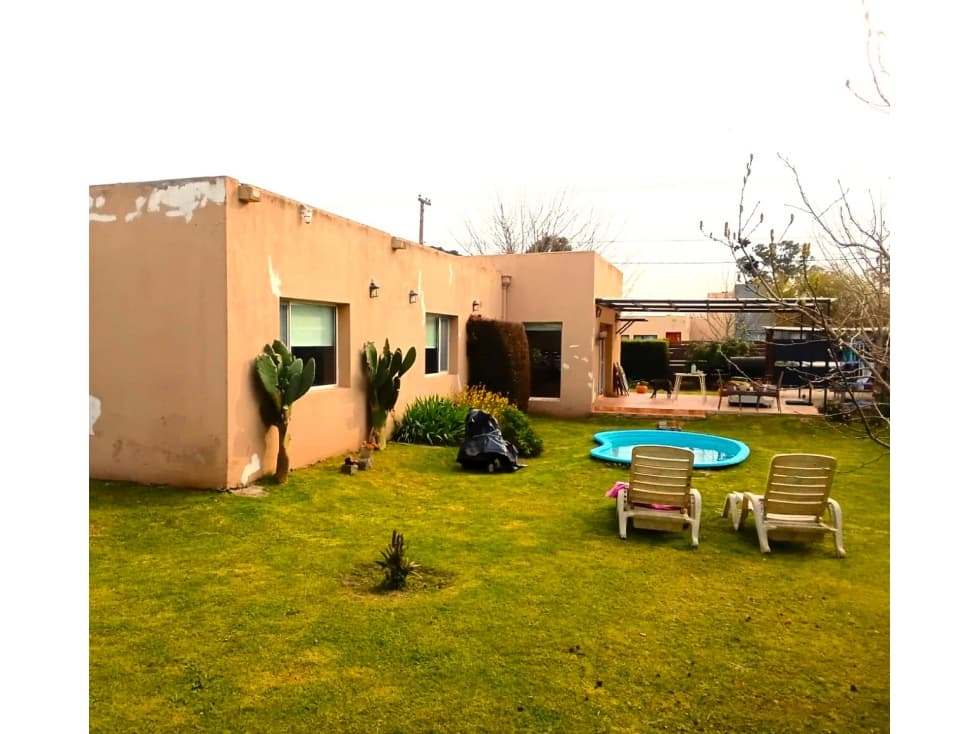 Venta casa 4 amb.con parque. Las margaritas. Apta credito — foto 2