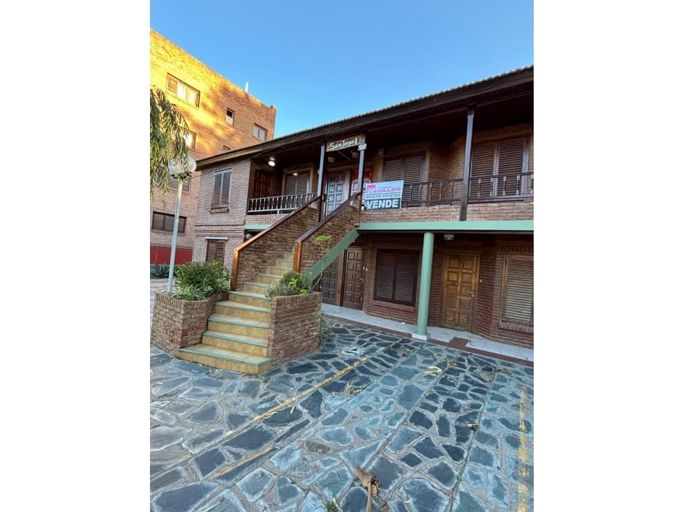 Venta de Dpto. 3 1/2 amb.2 baños 1 cochera a mts. de la Playa!!!! — foto 1