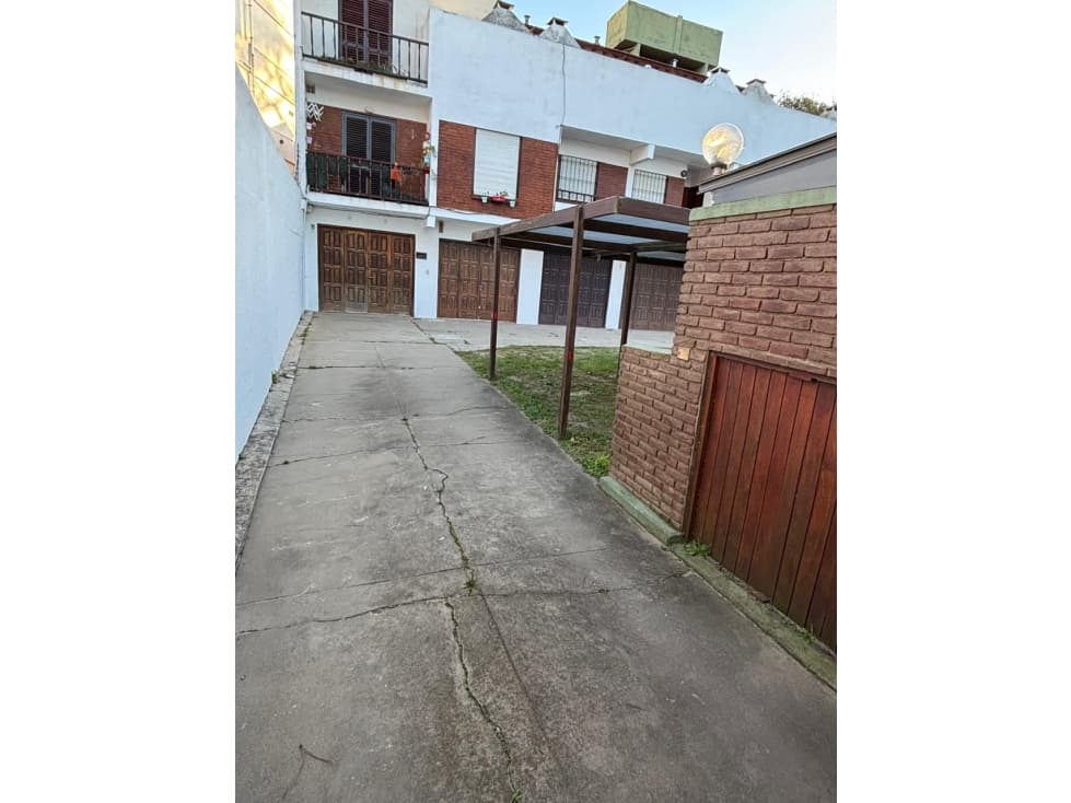 Venta de Dpto. 3 1/2 amb.2 baños 1 cochera a mts. de la Playa!!!! — foto 4