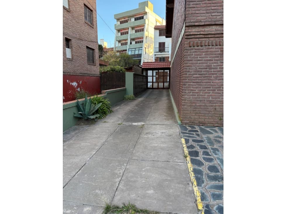 Venta de Dpto. 3 1/2 amb.2 baños 1 cochera a mts. de la Playa!!!! — foto 3