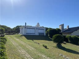 Casa en Venta en Mar Chiquita a 100 mts del mar