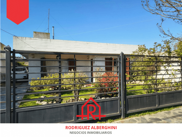 CASA EN VENTA (Calle 31 e 14 y 16)