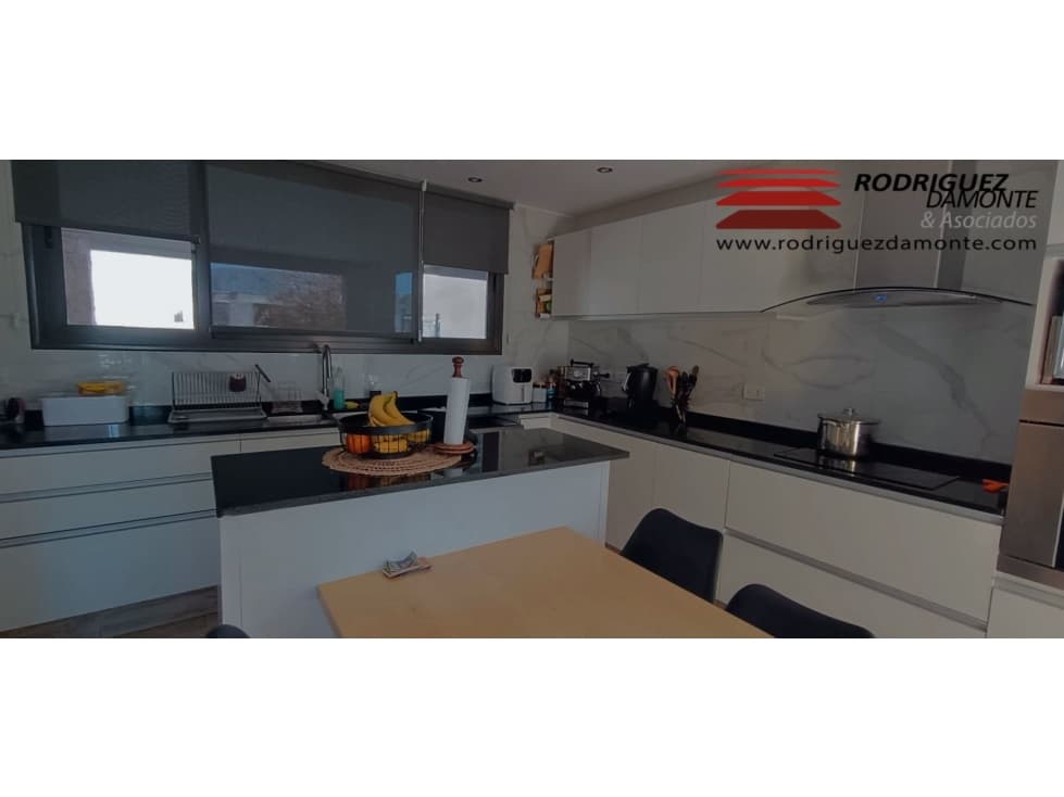 Casa en venta en Barrio Privado La Bastilla Mendoza — foto 3