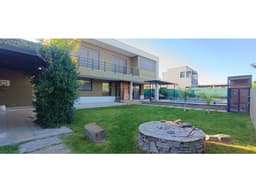 Casa en Venta La Yaya Quincho, Piscina y Vista Montaña