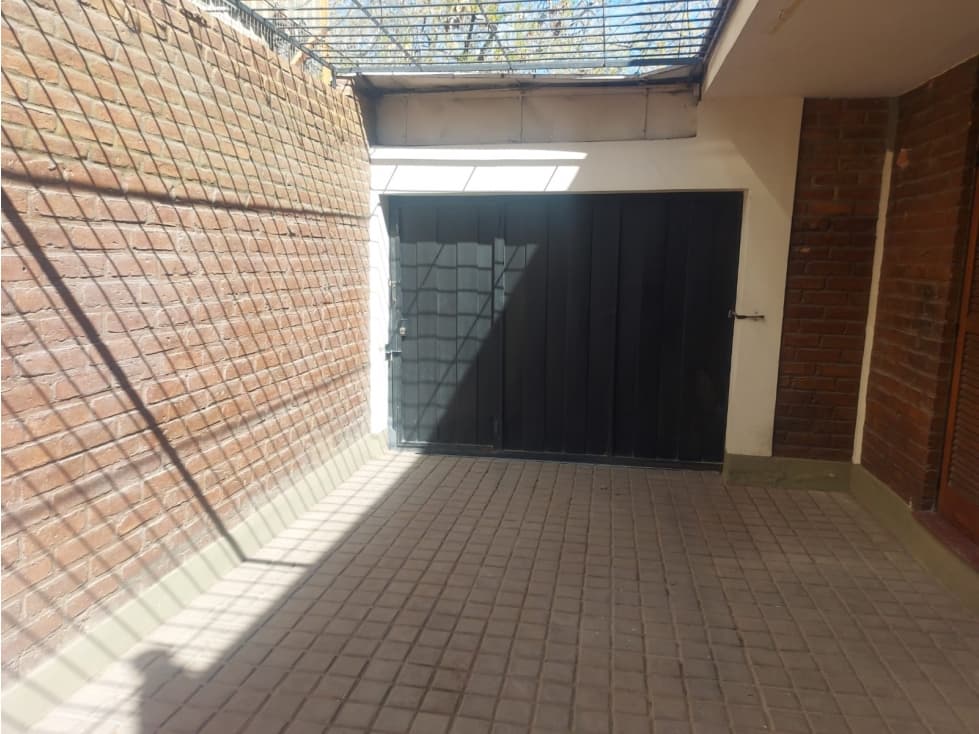 EXCELENTE DUPLEX METROS QUINTA — foto 4