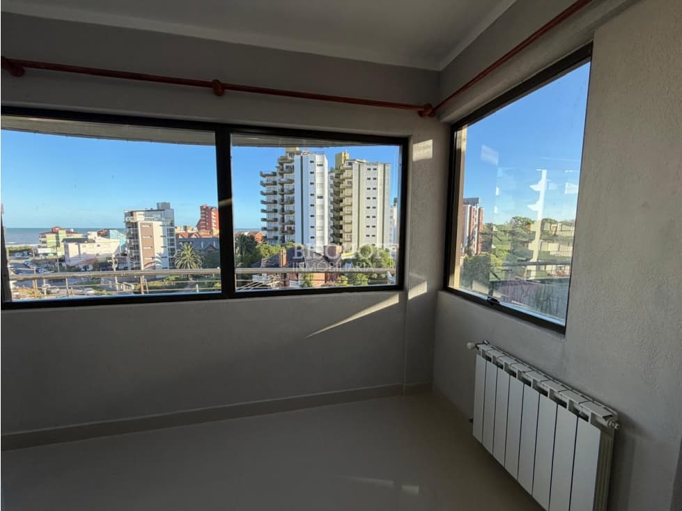 DEPARTAMENTO DE 2 AMBIENTES CON DOBLE BALCON Y COCHERA — foto 4
