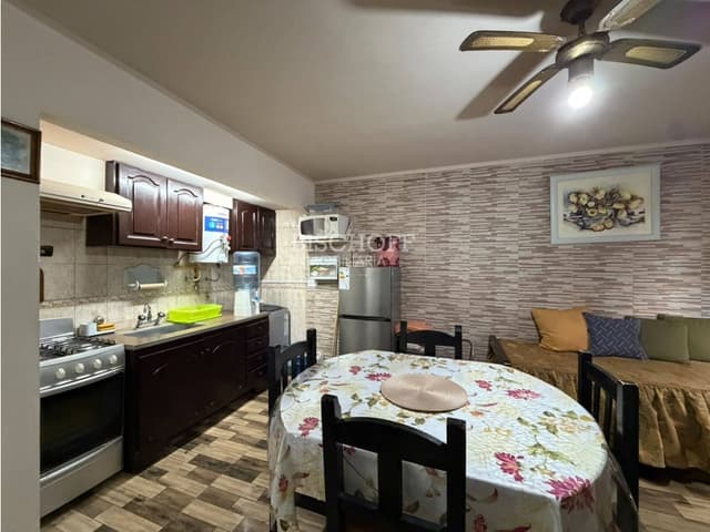 DEPARTAMENTO 2 AMBIENTES RECICLADO EN PLANTA BAJA, A METROS DEL MAR